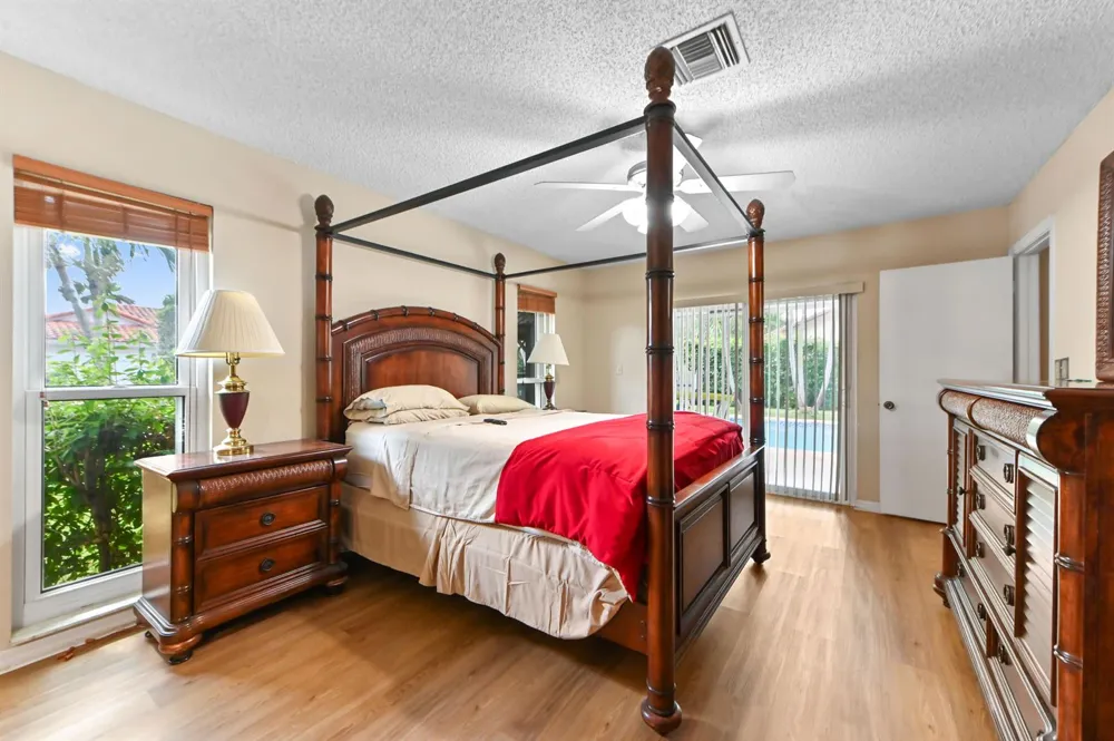 7123 NW 42nd Court Coral Springs, FL 33065