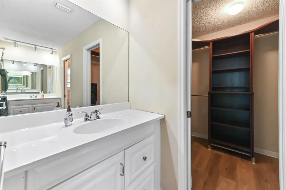 7123 NW 42nd Court Coral Springs, FL 33065