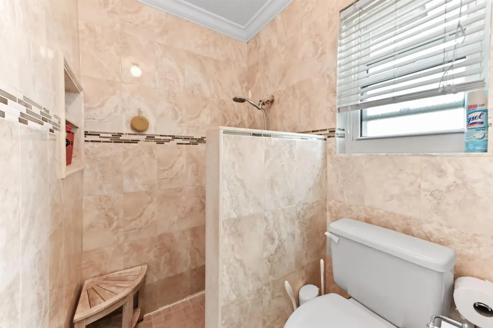 7123 NW 42nd Court Coral Springs, FL 33065