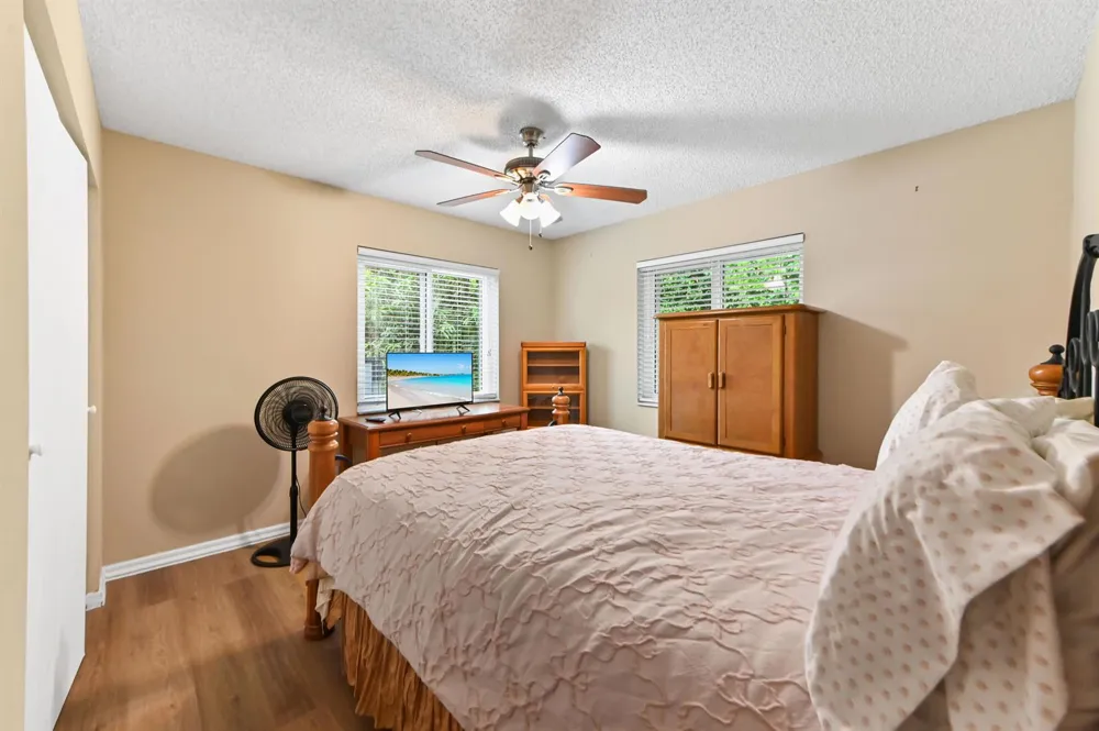 7123 NW 42nd Court Coral Springs, FL 33065