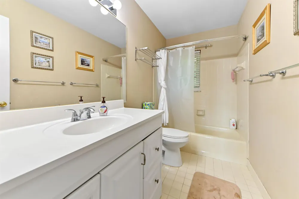 7123 NW 42nd Court Coral Springs, FL 33065