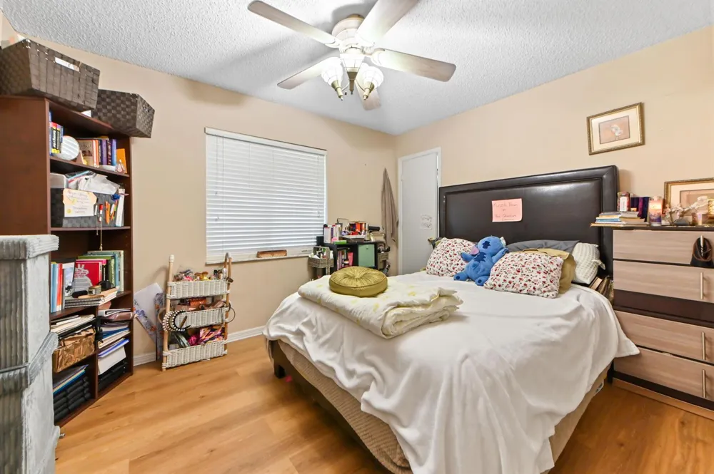 7123 NW 42nd Court Coral Springs, FL 33065