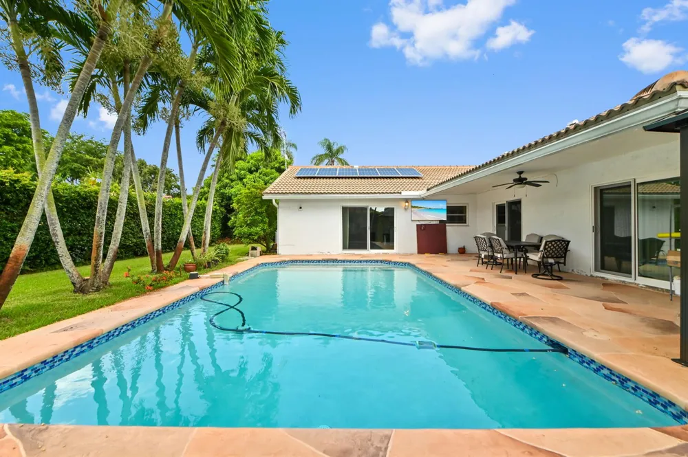 7123 NW 42nd Court Coral Springs, FL 33065