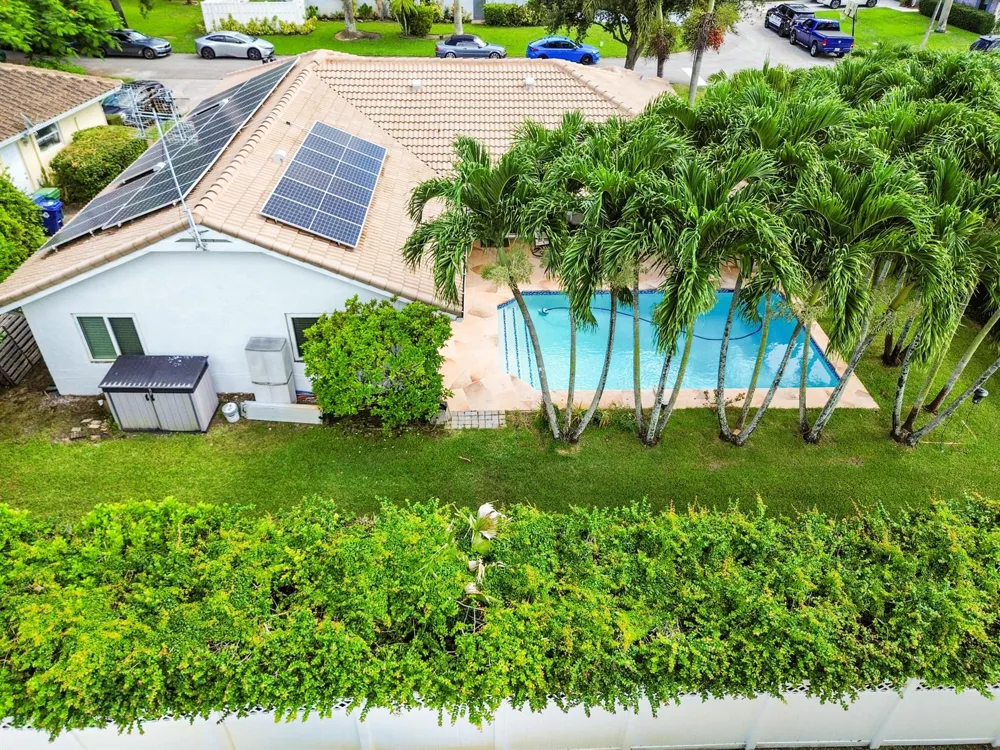 7123 NW 42nd Court Coral Springs, FL 33065