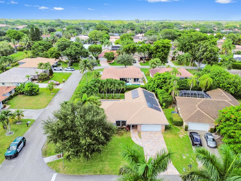 7123 NW 42nd Court Coral Springs, FL 33065