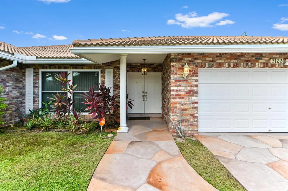 7123 NW 42nd Court Coral Springs, FL 33065