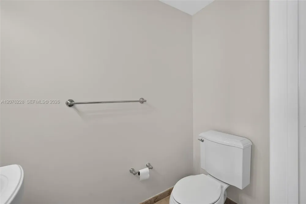 1300 Ponce De Leon Blvd #405 Coral Gables, FL 33134