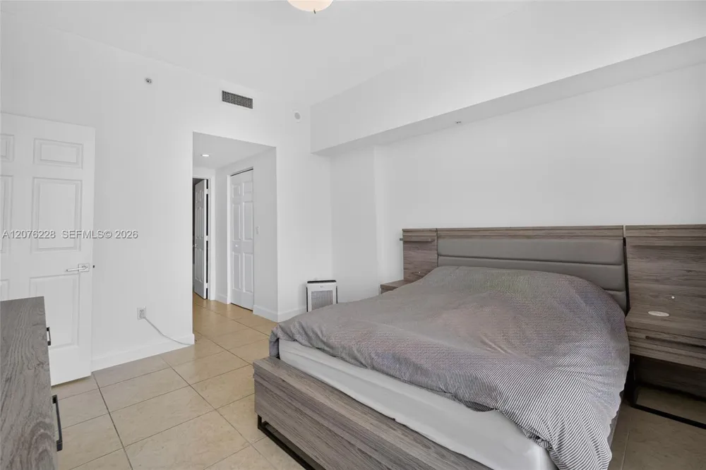 1300 Ponce De Leon Blvd #405 Coral Gables, FL 33134