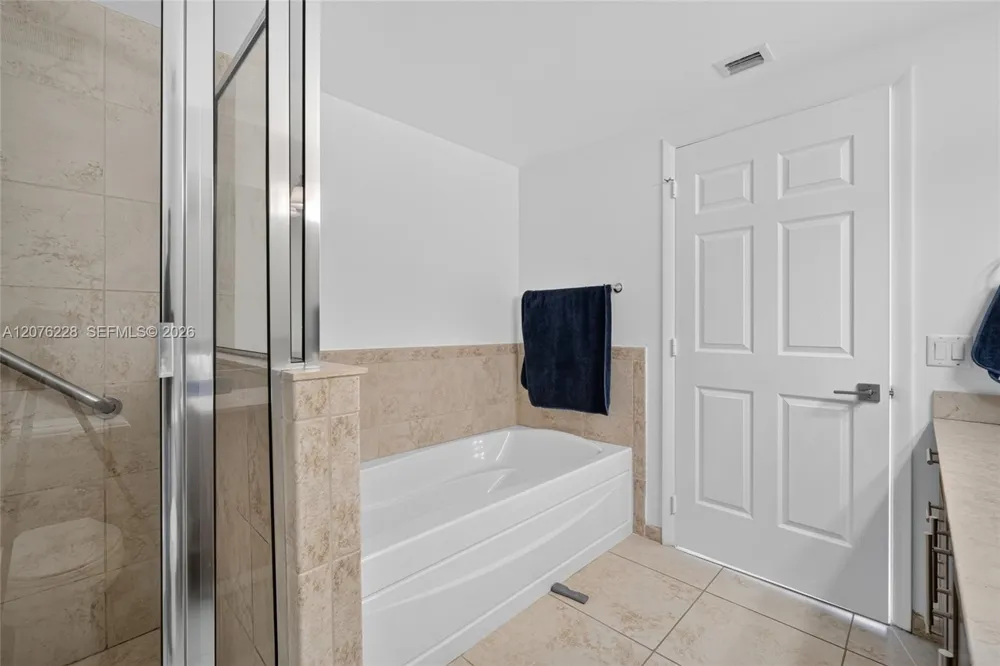 1300 Ponce De Leon Blvd #405 Coral Gables, FL 33134