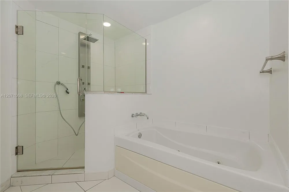 55 SE 6th St #1507 Miami, FL 33131
