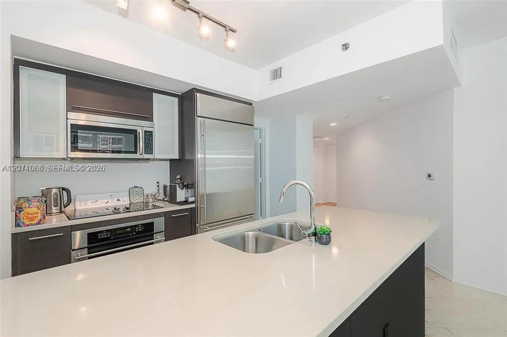 55 SE 6th St #1507 Miami, FL 33131