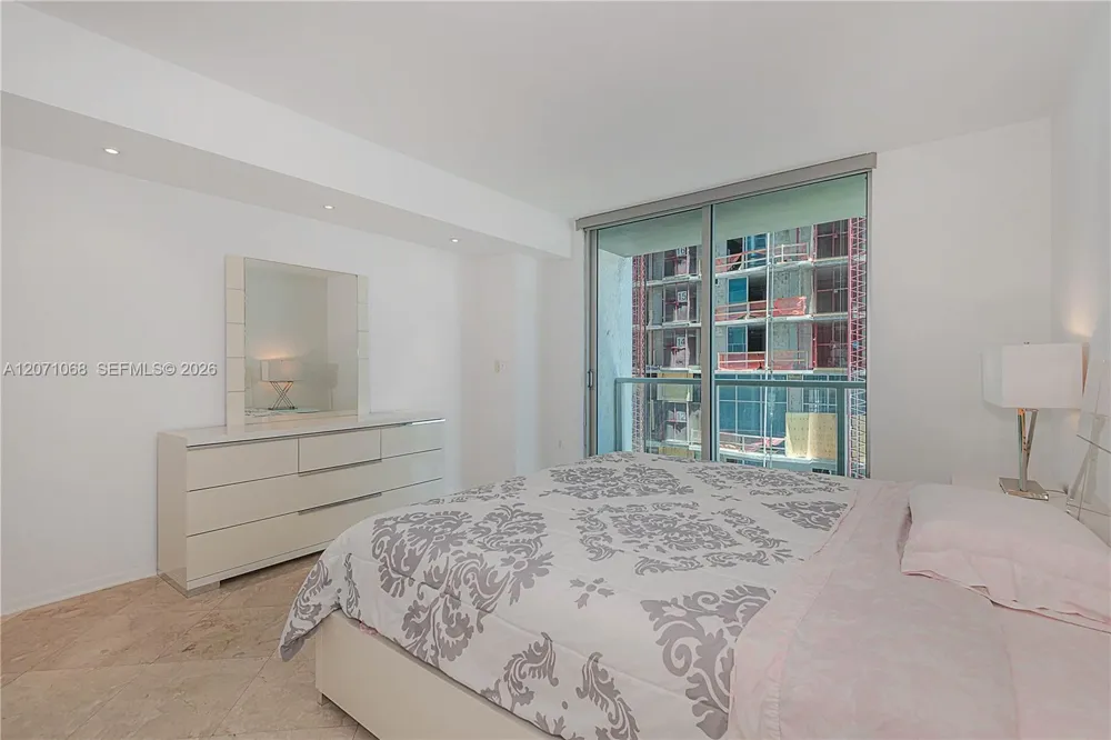 55 SE 6th St #1507 Miami, FL 33131