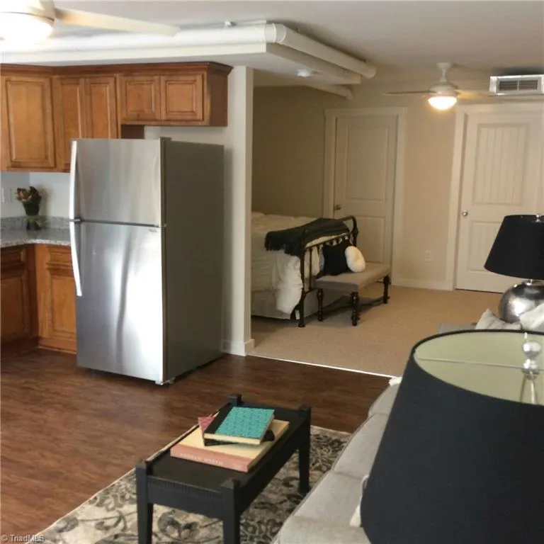 648 Holly Avenue Winston-Salem, NC 27101