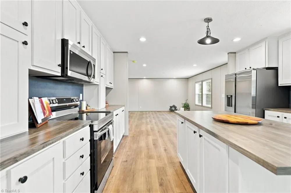 2554 Ellisboro Road Stokesdale, NC 27357