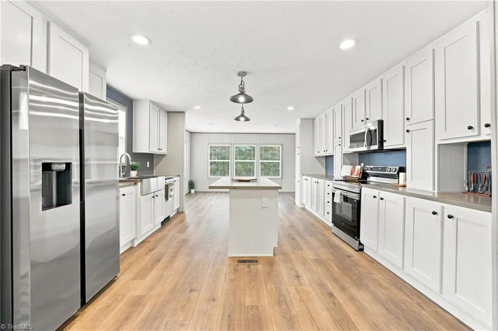 2554 Ellisboro Road Stokesdale, NC 27357