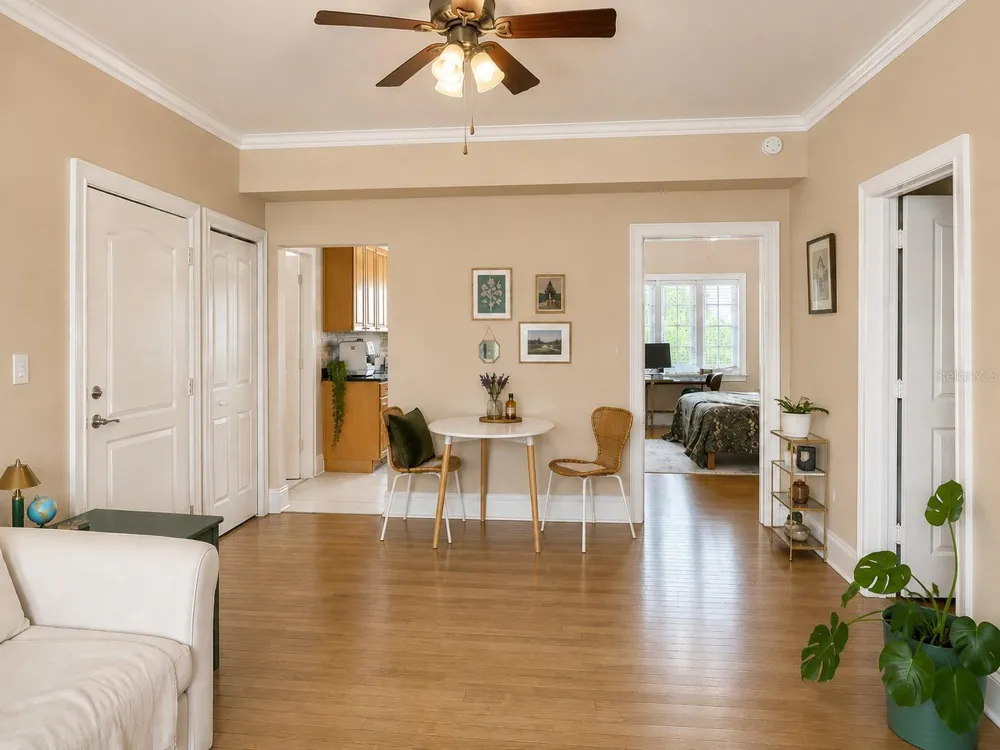 2117 W DEKLE AVENUE #H2 Tampa, FL 33606