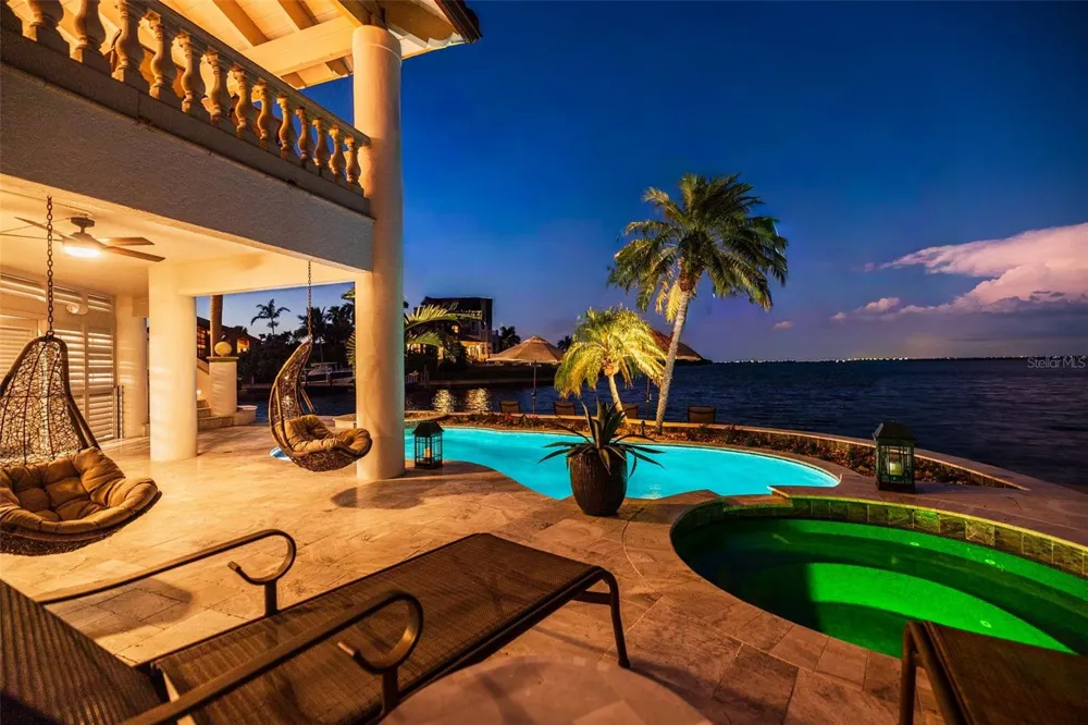 101 9TH STREET E Tierra Verde, FL 33715