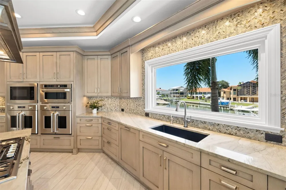 101 9TH STREET E Tierra Verde, FL 33715