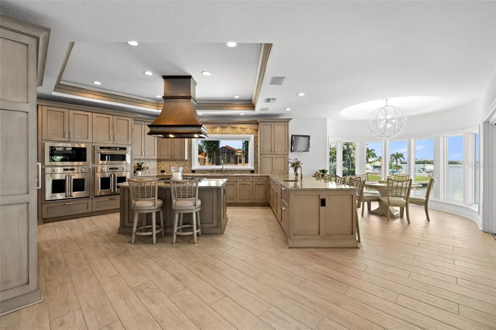 101 9TH STREET E Tierra Verde, FL 33715