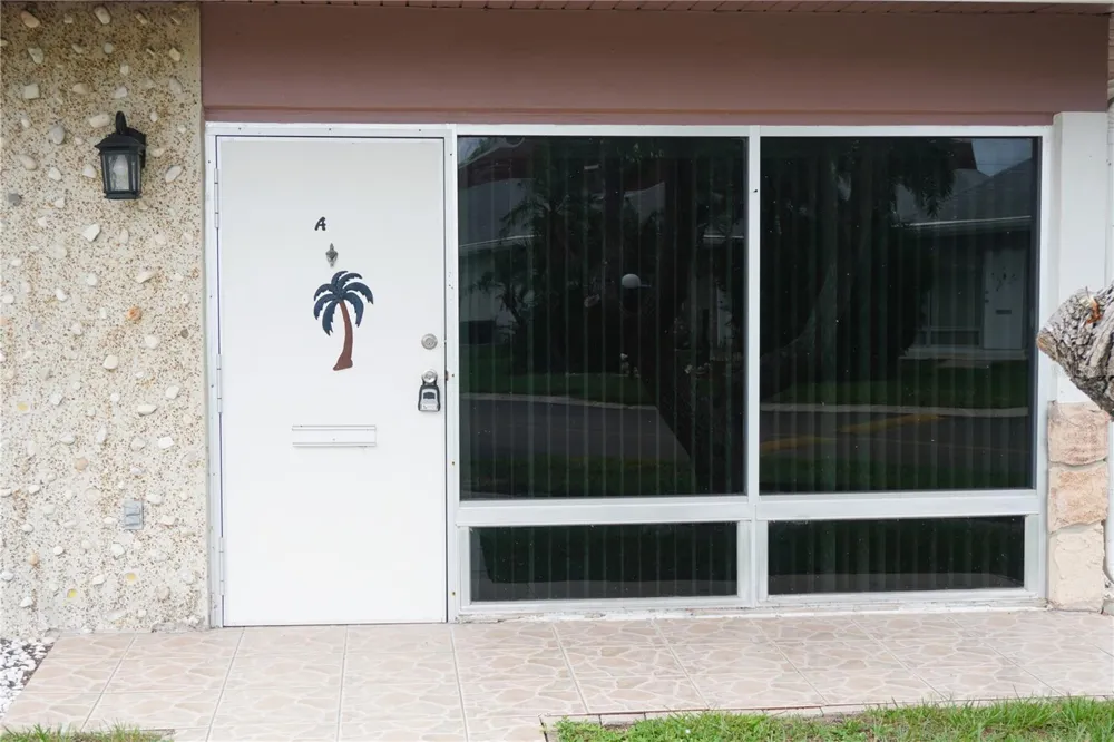4330 TAHITIAN GARDENS CIRCLE #A Holiday, FL 34691