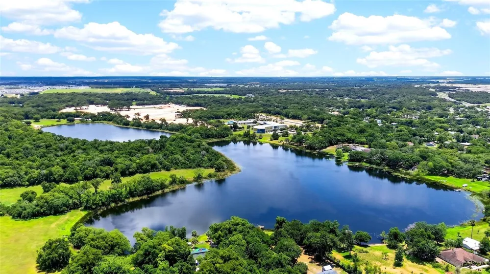 4162 LAUGHLIN ROAD Mount Dora, FL 32757