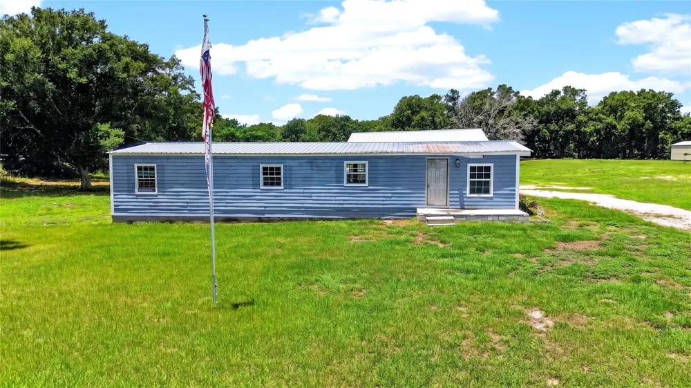 4162 LAUGHLIN ROAD Mount Dora, FL 32757
