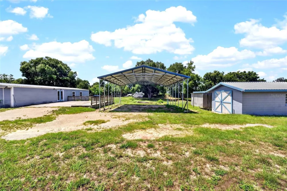 4162 LAUGHLIN ROAD Mount Dora, FL 32757