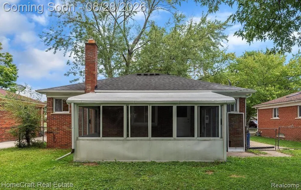 9987 BRADY Redford Charter Township, MI 48239