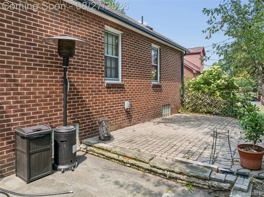 44736 Malow Avenue Sterling Heights City, MI 48314