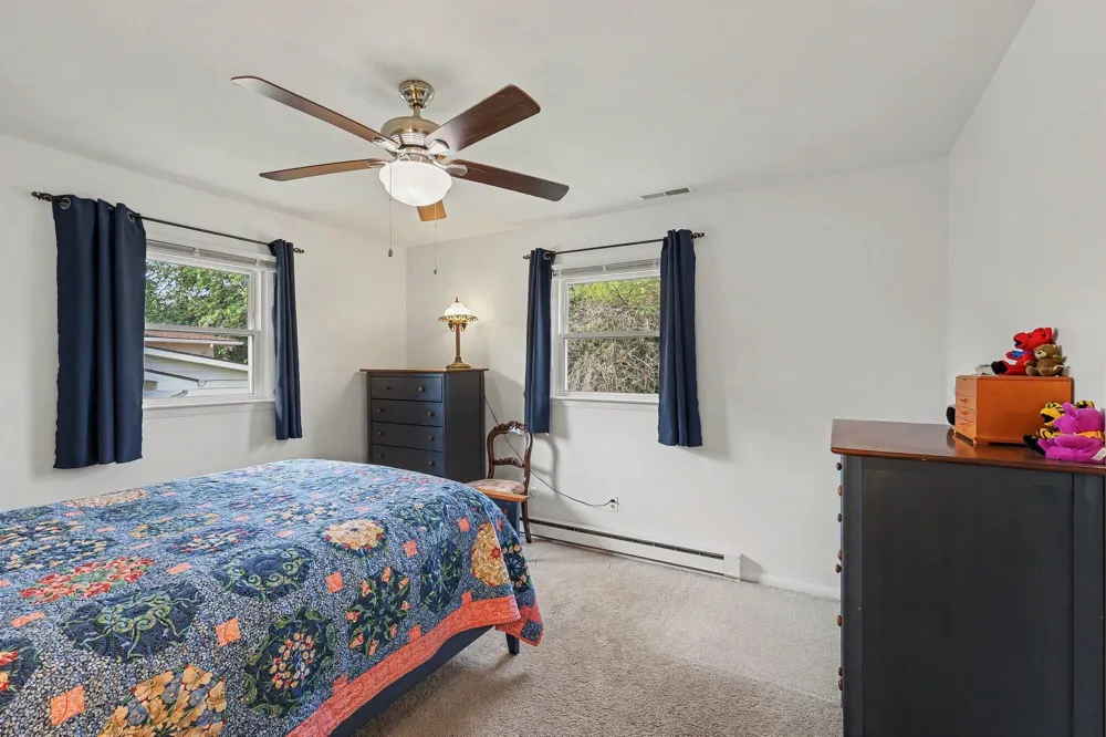 318 Kenway Drive Delta Charter Township, MI 48917