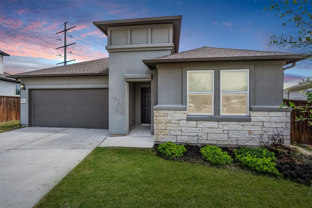 104 Stinchcomb Road Hutto, TX 78634