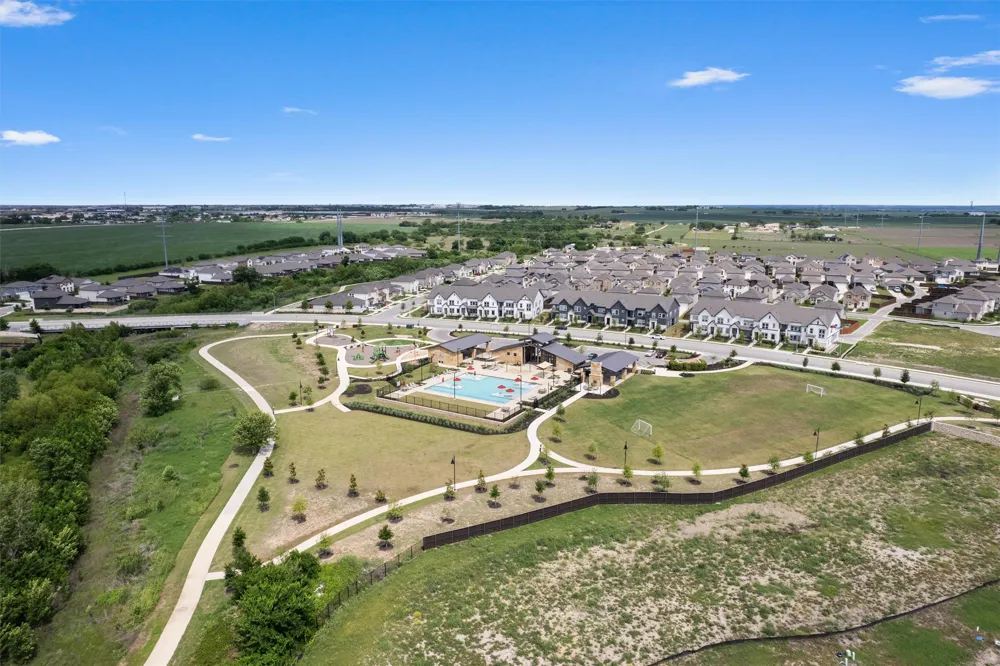 104 Stinchcomb Road Hutto, TX 78634