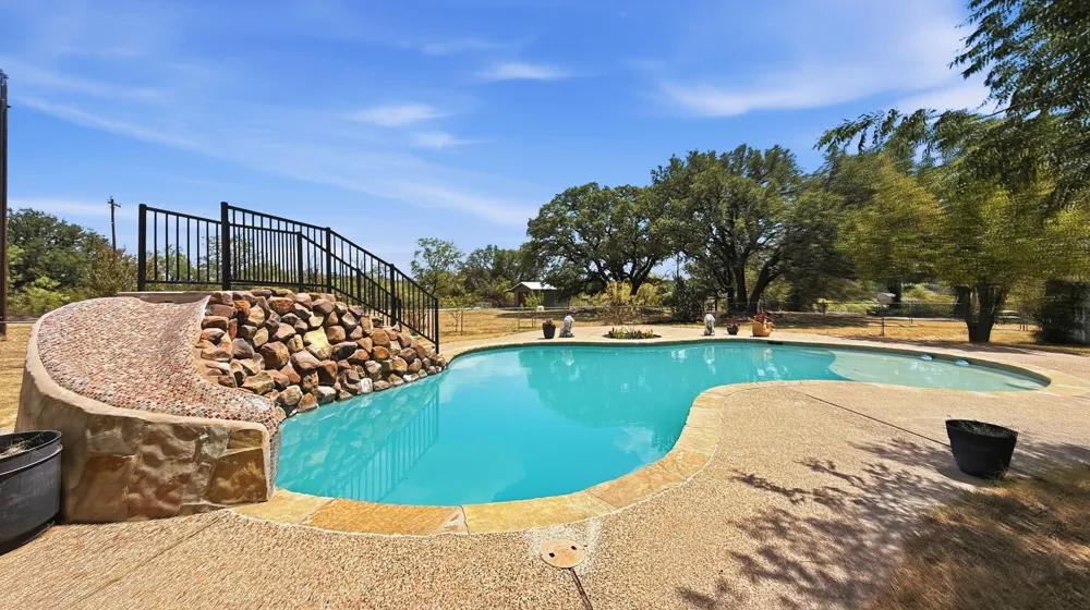 111 FM 2905 Hamilton, TX 76531