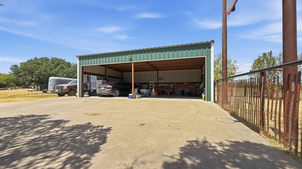 111 FM 2905 Hamilton, TX 76531
