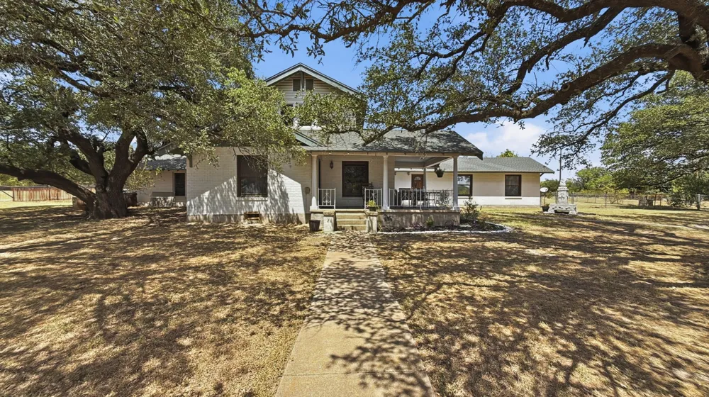 111 FM 2905 Hamilton, TX 76531