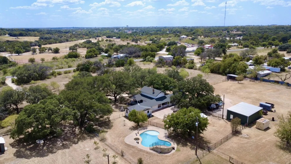 111 FM 2905 Hamilton, TX 76531