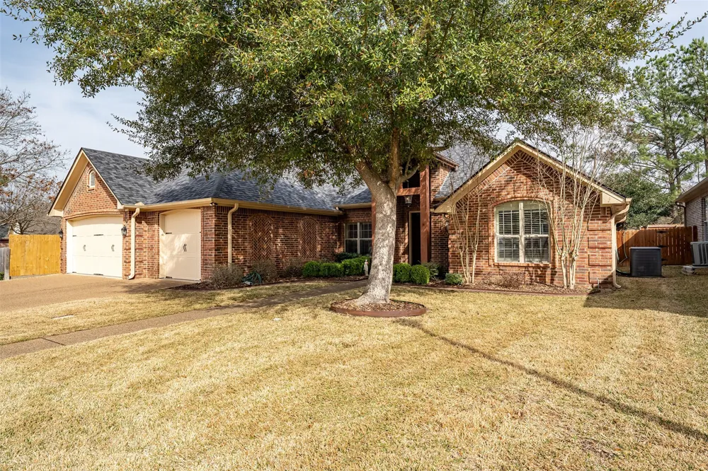 6526 Ashmore Tyler, TX 75703