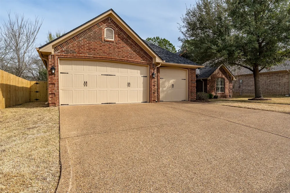 6526 Ashmore Tyler, TX 75703