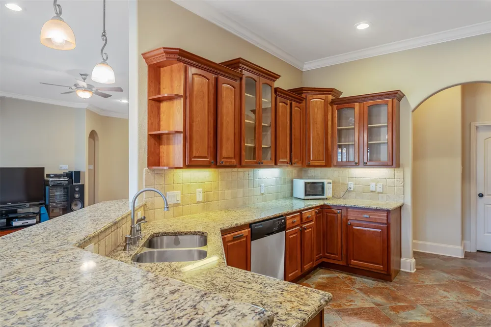 6526 Ashmore Tyler, TX 75703