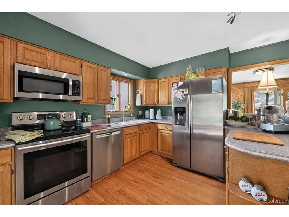 27231 Log Trail Conifer, CO 80433