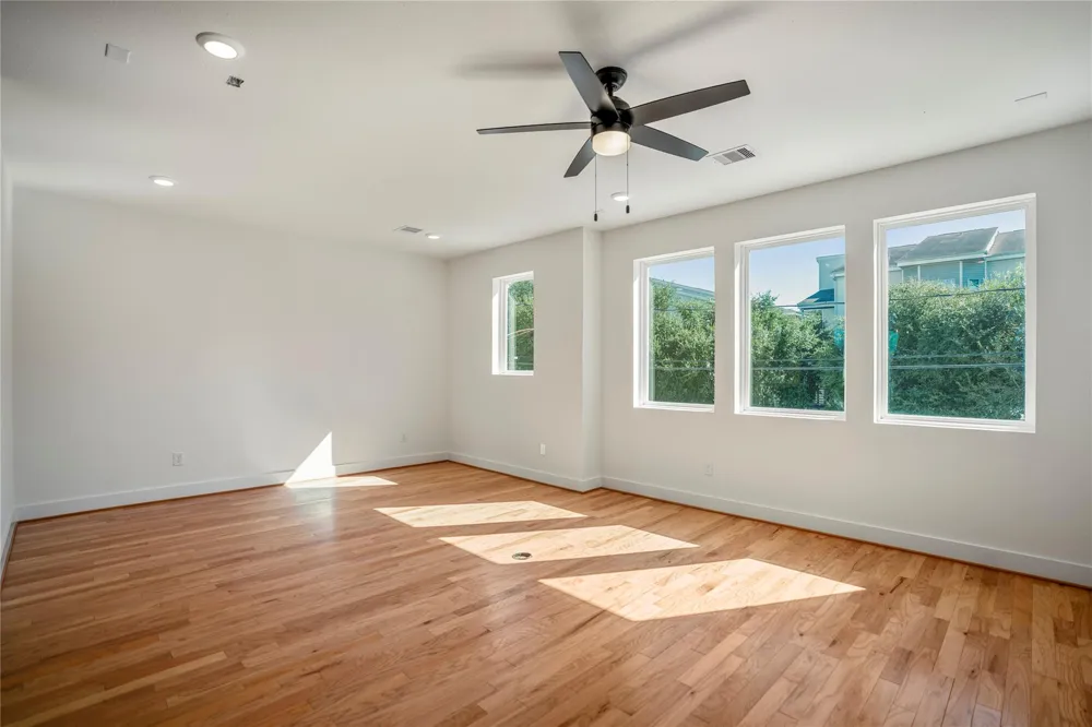6320 Del Rio Street Houston, TX 77021