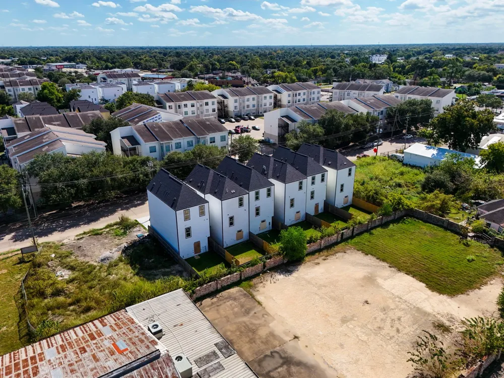 6320 Del Rio Street Houston, TX 77021