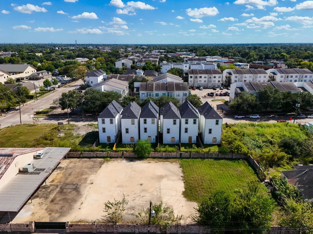 6320 Del Rio Street Houston, TX 77021