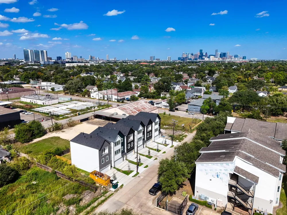 6320 Del Rio Street Houston, TX 77021
