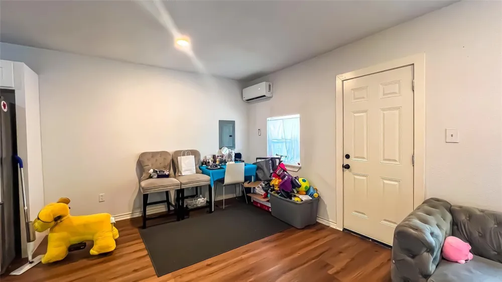 4407 Continental Drive Houston, TX 77072