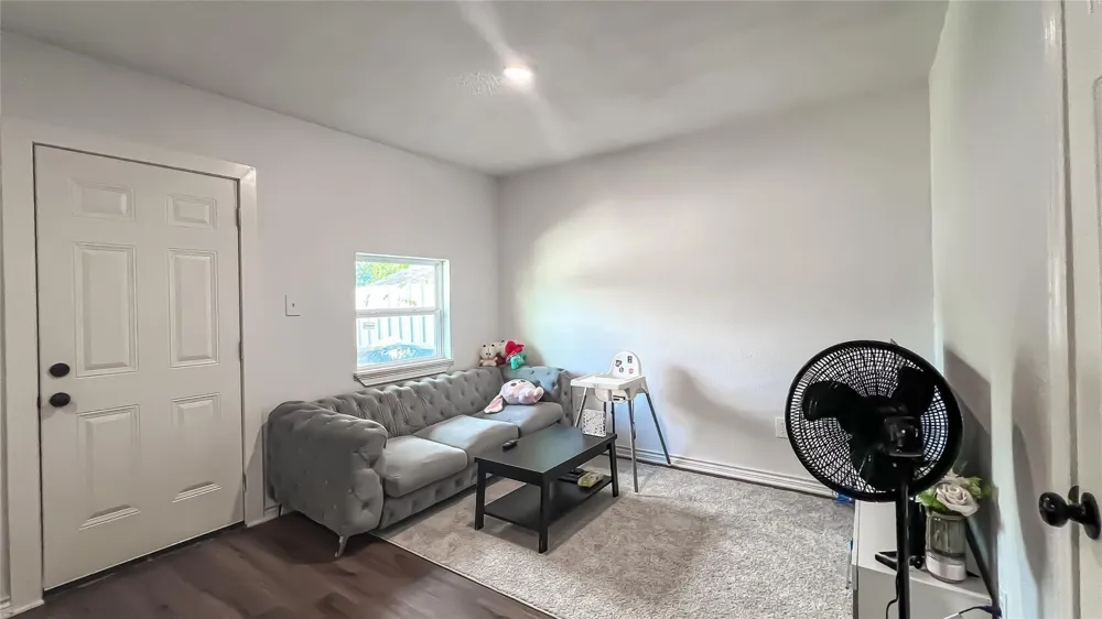 4407 Continental Drive Houston, TX 77072