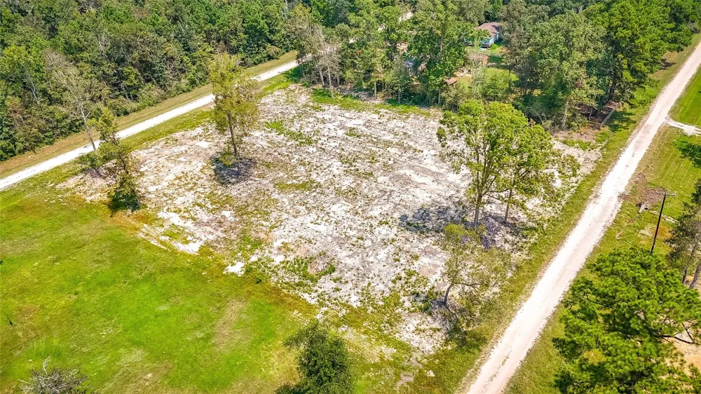 66 Thousand Oaks Livingston, TX 77351