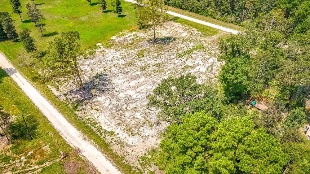 66 Thousand Oaks Livingston, TX 77351