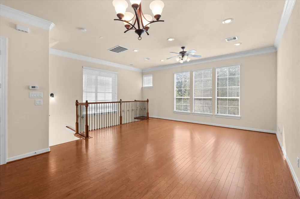 3318 Clearview Villa Way Houston, TX 77025