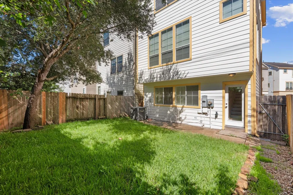 3318 Clearview Villa Way Houston, TX 77025